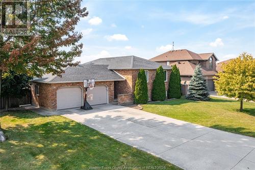 2083 Shawnee Road, Tecumseh, ON - Outdoor