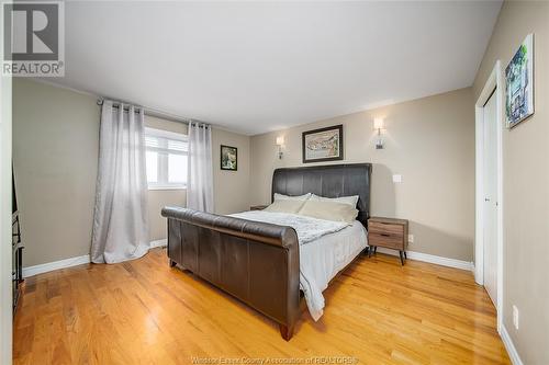 2083 Shawnee Road, Tecumseh, ON - Indoor Photo Showing Bedroom