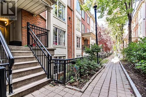 226 - 3 Everson Drive, Toronto, ON - Outdoor