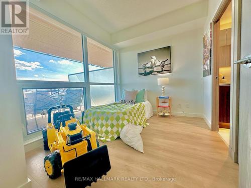 1902 - 25 Mcmahon Drive, Toronto, ON - Indoor Photo Showing Bedroom