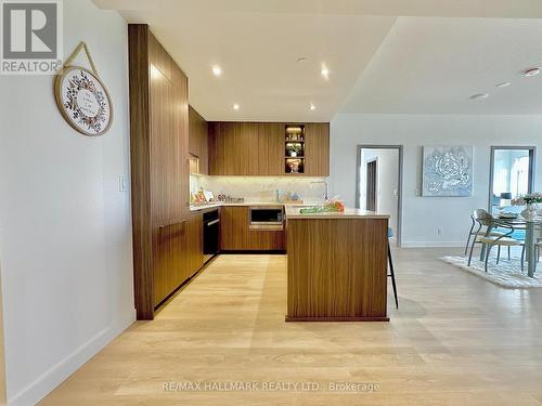 1902 - 25 Mcmahon Drive, Toronto, ON - Indoor Photo Showing Kitchen