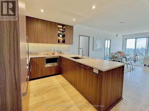 1902 - 25 Mcmahon Drive, Toronto, ON - Indoor Photo Showing Kitchen