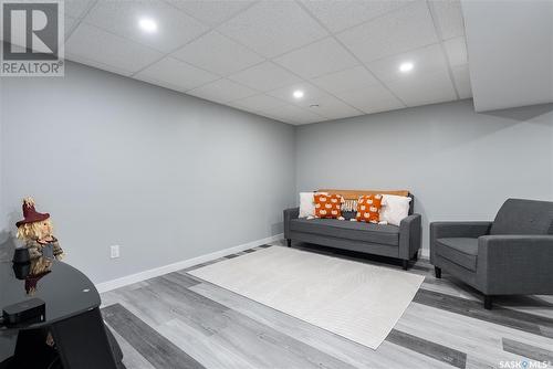 802 31St Street W, Saskatoon, SK - Indoor