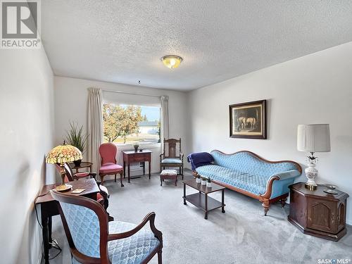 3129 Milton Street, Saskatoon, SK - Indoor Photo Showing Living Room