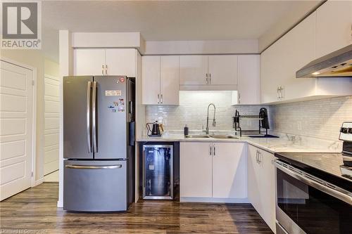 1989 Ottawa Street S Unit# 51, Kitchener, ON - Indoor Photo Showing Kitchen With Double Sink