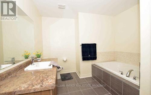 615 Krawchuk Crescent, Oshawa (Eastdale), ON - Indoor Photo Showing Bathroom