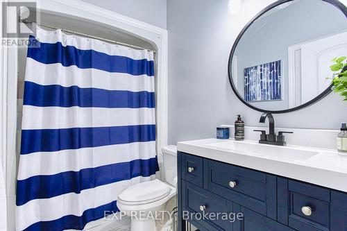 5785 Ironwood Street, Niagara Falls, ON - Indoor Photo Showing Bathroom