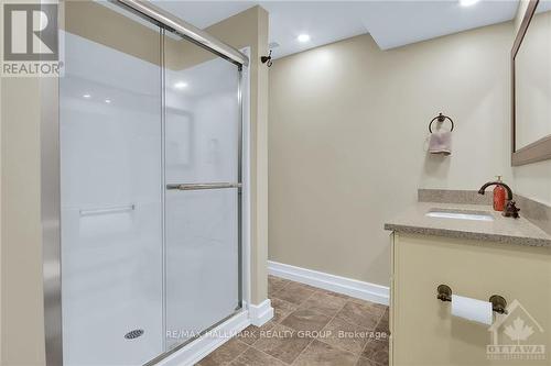 177 Sandra Crescent, Clarence-Rockland, ON - Indoor Photo Showing Bathroom