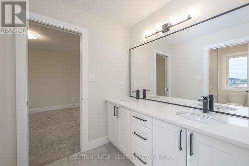 71 Wayside Lane, Southwold (Talbotville), ON - Indoor Photo Showing Bathroom