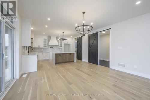 71 Wayside Lane, Southwold (Talbotville), ON - Indoor Photo Showing Kitchen