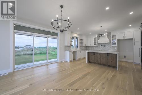 71 Wayside Lane, Southwold (Talbotville), ON - Indoor Photo Showing Kitchen