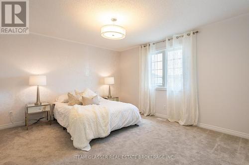 1756 Birchwood Drive, London, ON - Indoor Photo Showing Bedroom