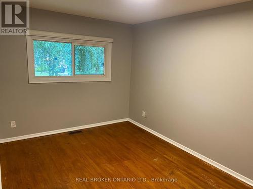 14 Lonsdale Drive, Guelph, ON - Indoor Photo Showing Other Room