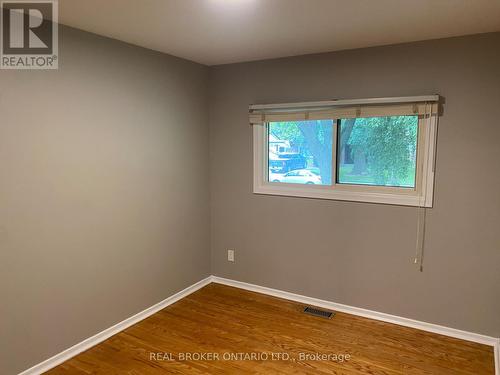 14 Lonsdale Drive, Guelph, ON - Indoor Photo Showing Other Room