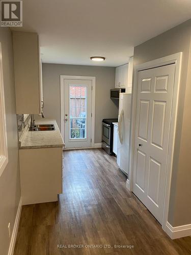 14 Lonsdale Drive, Guelph, ON - Indoor Photo Showing Laundry Room