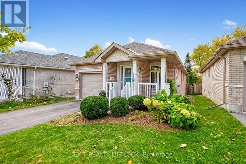 819 Wentworth Street, Peterborough (Monaghan), ON - Outdoor With Facade