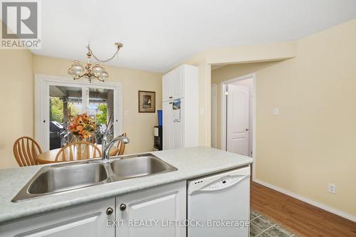 819 Wentworth Street, Peterborough (Monaghan), ON - Indoor Photo Showing Kitchen With Double Sink