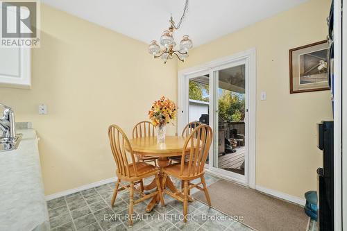 819 Wentworth Street, Peterborough (Monaghan), ON - Indoor Photo Showing Dining Room