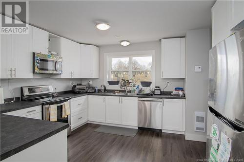 24 Rockingstone Drive, Saint John, NB - Indoor Photo Showing Kitchen