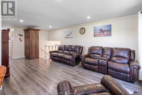 14468 Talbot Line Trail, Chatham-Kent, ON - Indoor Photo Showing Living Room