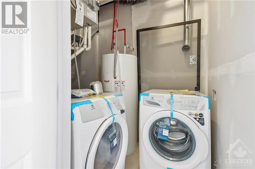 Laundry in unit Main floor - 402 Jewelwing Private, Ottawa, ON - Indoor Photo Showing Laundry Room