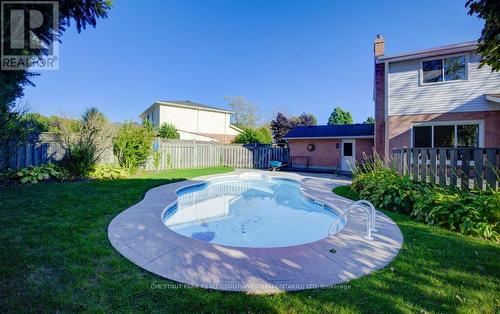 371 Strawberry Crescent, Waterloo, ON - Outdoor With Backyard