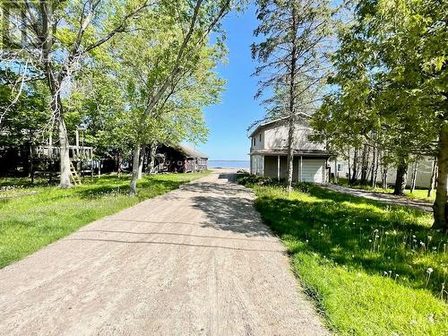 264 Robins Point Road, Tay, ON - Outdoor