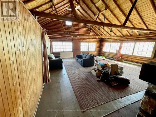 264 Robins Point Road, Tay, ON - Indoor Photo Showing Other Room