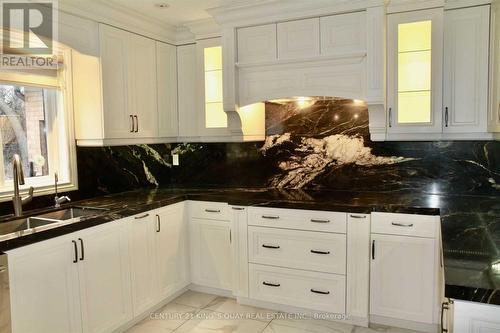 36 Personna Boulevard, Markham, ON - Indoor Photo Showing Kitchen With Double Sink