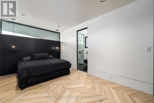 1135 Balfour Street, Pelham, ON - Indoor Photo Showing Bedroom