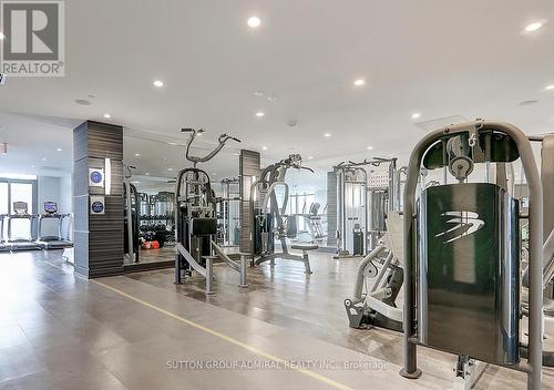 1005 - 9471 Yonge Street, Richmond Hill, ON - Indoor Photo Showing Gym Room