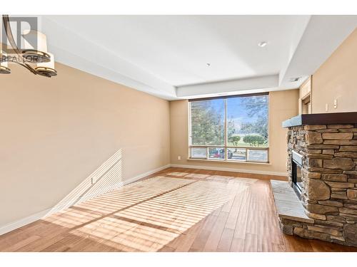 2760 Auburn Road Unit# 102, West Kelowna, BC - Indoor Photo Showing Other Room With Fireplace