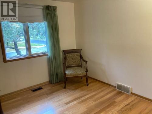 Second bedroom - 1628 Grant Avenue, Cornwall, ON - Indoor Photo Showing Other Room