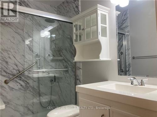 1628 Grant Avenue, Cornwall (717 - Cornwall), ON - Indoor Photo Showing Bathroom