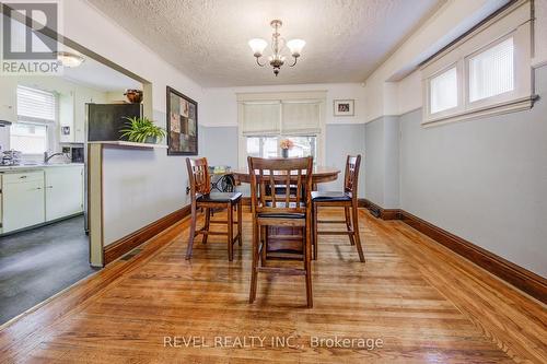 274 Park Row S, Hamilton, ON - Indoor Photo Showing Dining Room