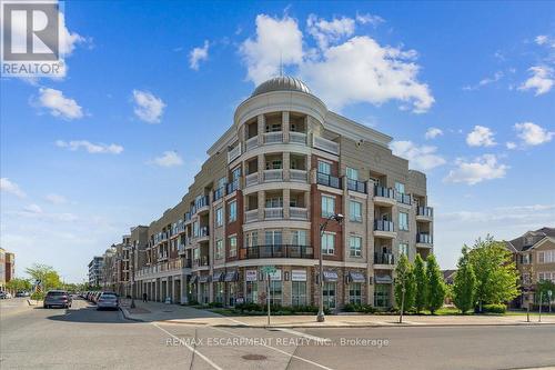 302 - 216 Oak Park Boulevard, Oakville, ON - Outdoor With Balcony With Facade