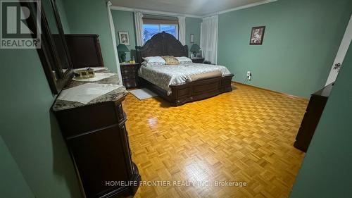 6 Mcquarrie Lane, Vaughan, ON - Indoor Photo Showing Bedroom