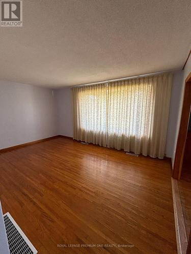 58 Ellwood Drive W, Caledon, ON - Indoor Photo Showing Other Room