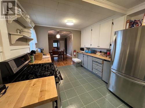 5007 47 Avenue, Pouce Coupe, BC - Indoor Photo Showing Kitchen