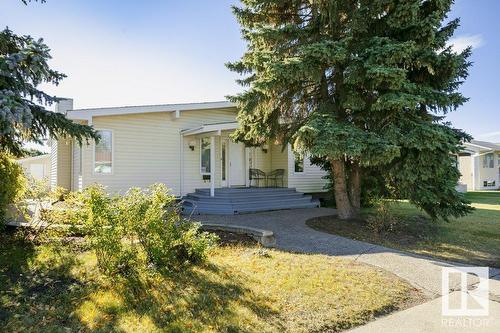 7715 144 Av Nw Nw, Edmonton, AB - Outdoor