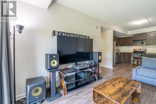 Ll14 - 25 Kay Crescent, Guelph, ON - Indoor