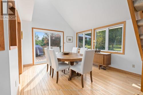 9433 Sideroad 10, Erin, ON - Indoor Photo Showing Dining Room