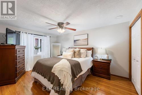 1177 Mohawk Street, Oshawa (Centennial), ON - Indoor Photo Showing Bedroom