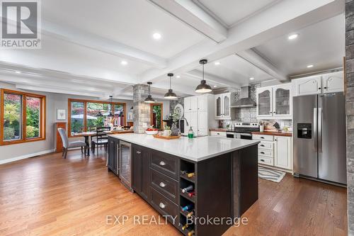 1177 Mohawk Street, Oshawa (Centennial), ON - Indoor Photo Showing Kitchen With Upgraded Kitchen