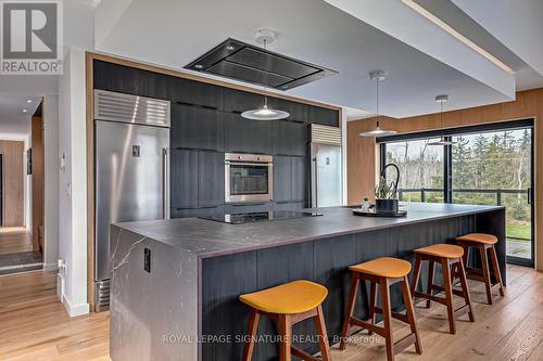 131 Old Highway 26, Meaford, ON - Indoor Photo Showing Kitchen With Upgraded Kitchen