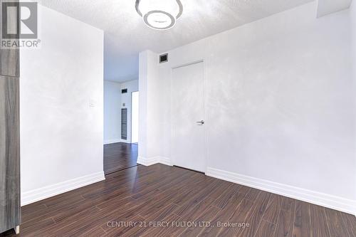 209 - 145 Hillcrest Avenue, Mississauga, ON - Indoor Photo Showing Other Room