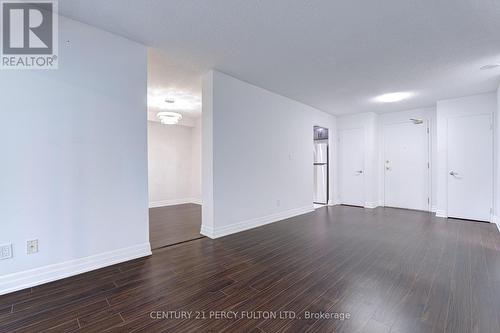 209 - 145 Hillcrest Avenue, Mississauga, ON - Indoor Photo Showing Other Room