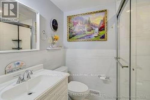 8 - 382 Driftwood Avenue, Toronto, ON - Indoor Photo Showing Bathroom