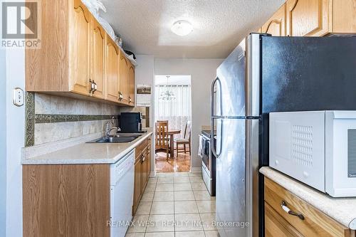 801 - 2130 Weston Road, Toronto, ON - Indoor Photo Showing Kitchen