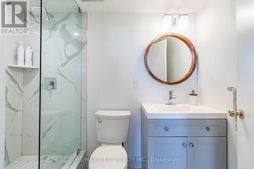 801 - 2130 Weston Road, Toronto, ON - Indoor Photo Showing Bathroom